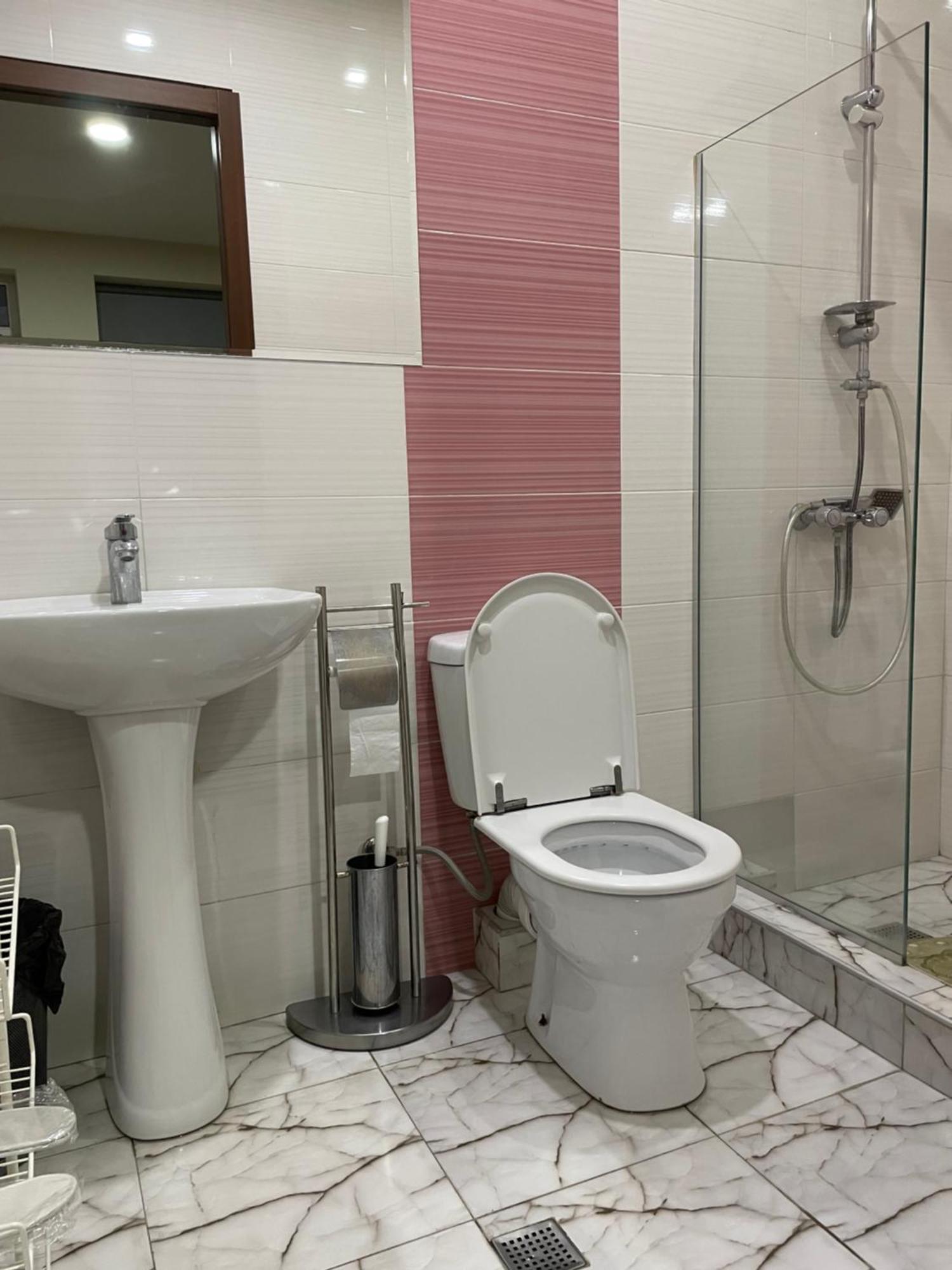 New Hotel Tbiliszi Kültér fotó